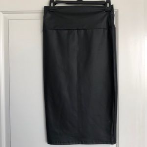 Windsor black pencil skirt